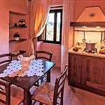 Umbrian Retreat With Private Pool And Garden