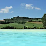 Umbrian Retreat With Private Pool And Garden Farma