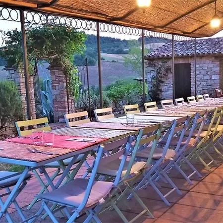 Umbrian Farmhouse Retreat With Private Pool And Garden مزرعة للإقامة Monte Castello di Vibio