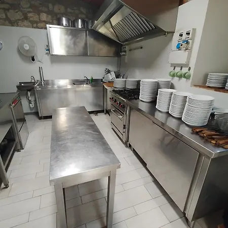 Umbrian Retreat With Private Pool And Garden Séjour à la ferme *
